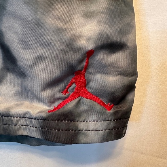 Nike Air Jordan Shorts Boys Youth Size XL 13-15 Smoke Dye Lined Basketball - Picture 2 of 9